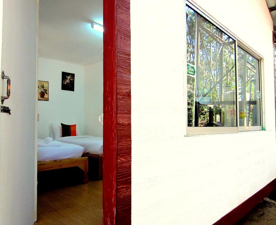 Golden Teak Homestay Mae Rim Eksteriør billede