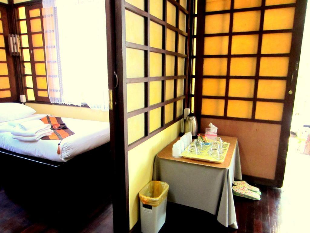 Golden Teak Homestay Mae Rim Eksteriør billede